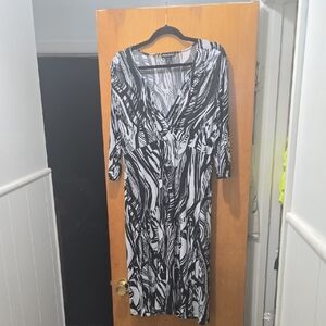 Black and White Abstract Print Dress